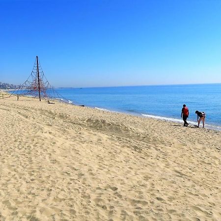 Claire Seaview & Beach-Apartment Монгат Екстер'єр фото